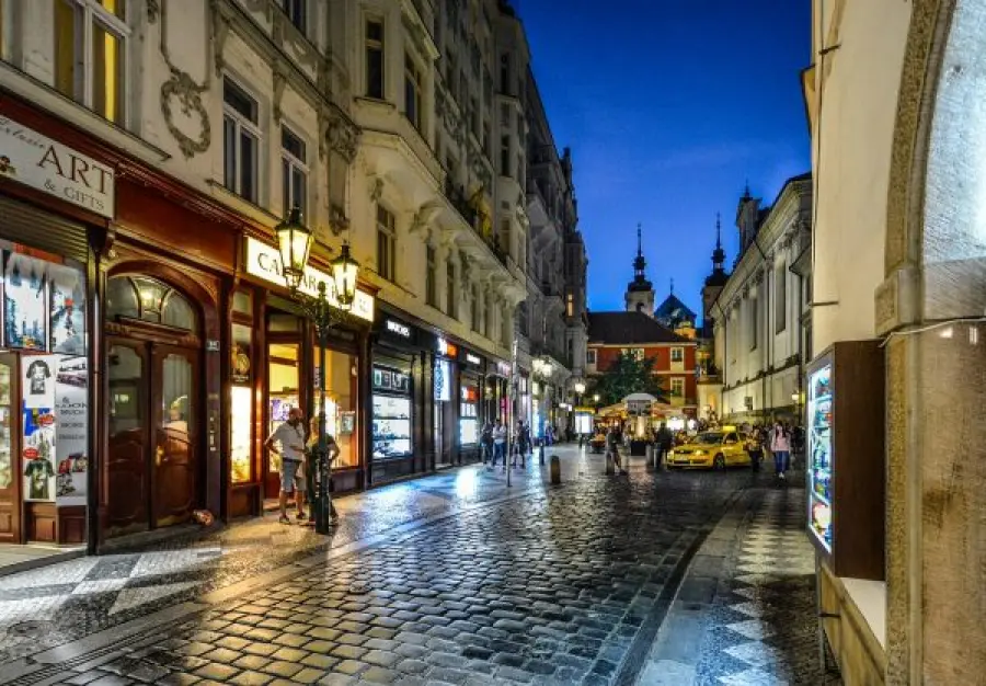 Visitare Praga in modalità Low Cost