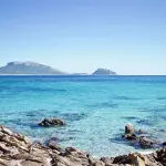Le spiagge più belle della Sardegna da scoprire in catamarano